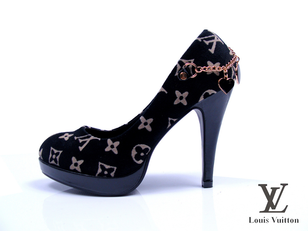 LV sandals110